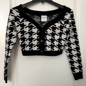 Hollister Cropped Sweater